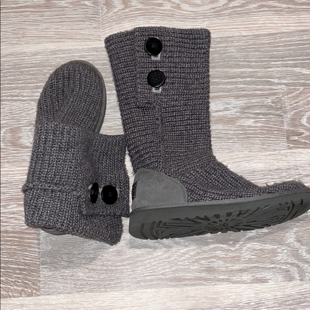 Like new - cozy Ugg boots